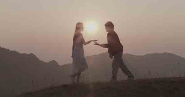 videoclip De Rosas y Espinas