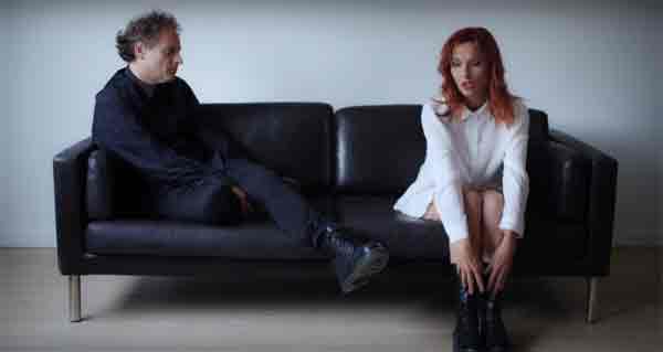 Clara Plath - La Mitad rota de dos